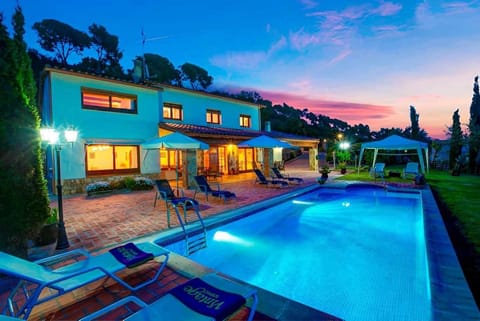 Property building, Night, Swimming pool