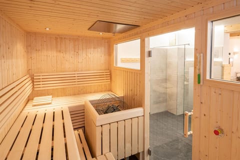 Sauna, Spa and wellness centre/facilities