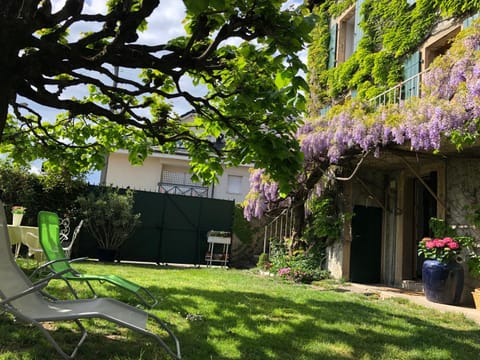 La maison de Concise Bed and Breakfast in Thonon-les-Bains