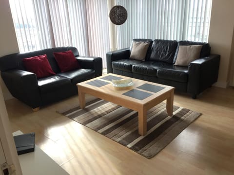 Contemporary Apartments, Balcony & Parking Eigentumswohnung in Basingstoke