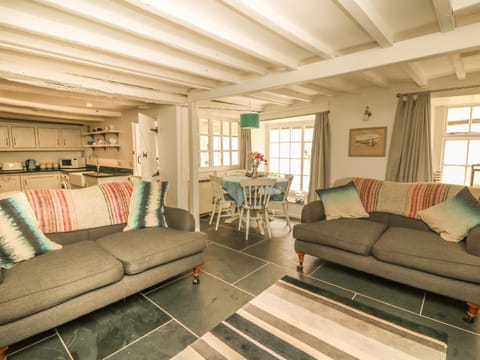 Cousham Cottage House in Cawsand