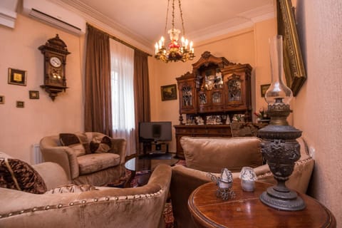 Lia's Guest House Bed and Breakfast in Tbilisi