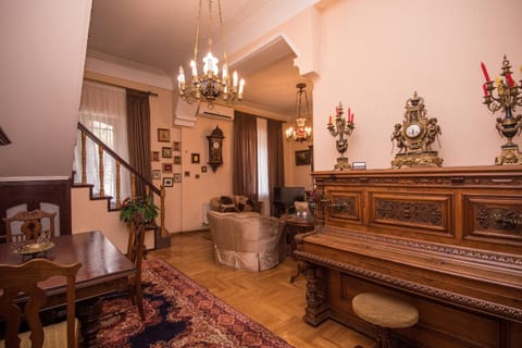 Lia's Guest House Bed and Breakfast in Tbilisi