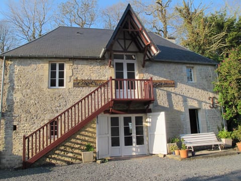 Le Château d'Asnières en Bessin Alojamiento y desayuno in Normandy
