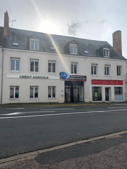 Property building, Facade/entrance