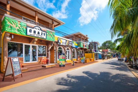 Property building, Facade/entrance, Street view