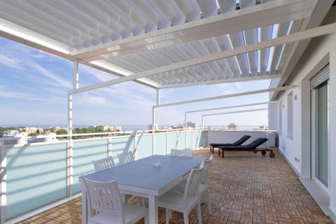 Balcony/Terrace, City view, Sea view