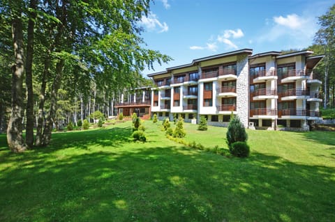 Property building, Garden view