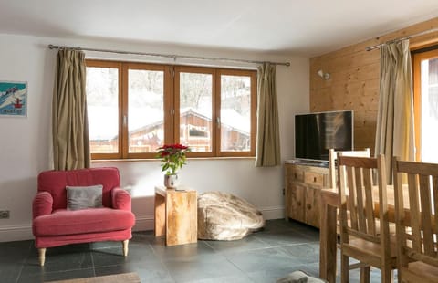 Chalet Marmotte 2 Condo in Montriond
