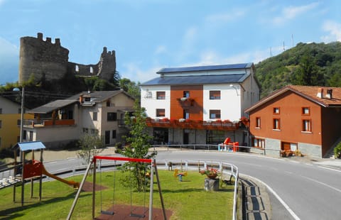 Property building, Children play ground, View (from property/room)