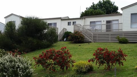 Lookout Holiday Units Apartahotel in Lakes Entrance