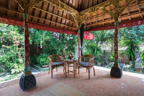 Nuaja Balinese Guest House Bed and Breakfast in Blahbatuh