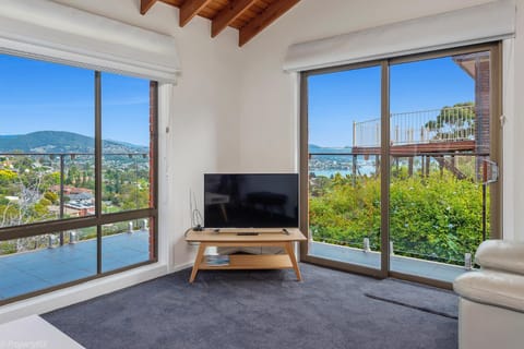 The Lookout Apartment in Tasmania