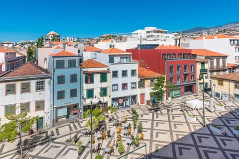 Casa da Praça Apartments - by Casas na Ilha Condo in Funchal