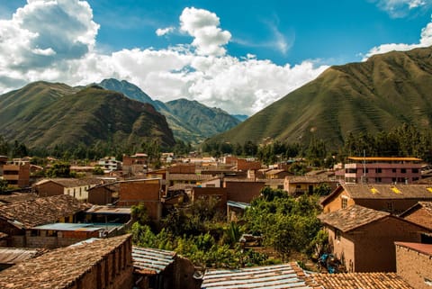 Property building, Balcony/Terrace, Hiking, Mountain view