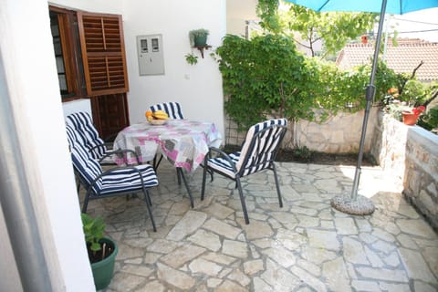 Apartments Oasis Condo in Kotor Municipality