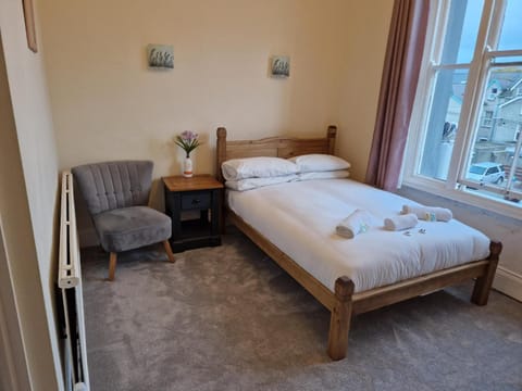The Menai Hotel and Bar Bed and Breakfast in Bangor