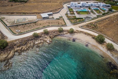 Day, Natural landscape, Summer, Floor plan, Beach, On site