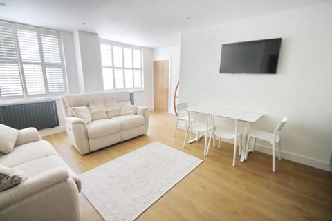 Courtside Apartment Southsea Condo in Portsmouth