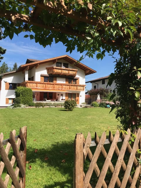 Facade/entrance, Day, Summer, Garden