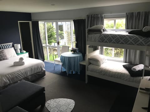 Sandy Feet Accommodation Bed and Breakfast in Christchurch
