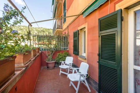 View (from property/room), Balcony/Terrace, Mountain view, Entertainment