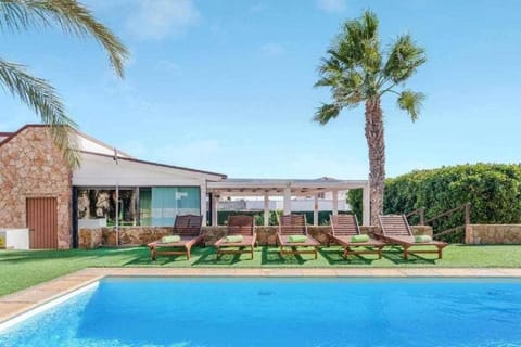 Villa cobas con piscina y privada Villa in Maxorata