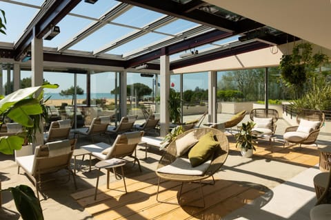 Patio, Garden, Balcony/Terrace, Beach, sunbed