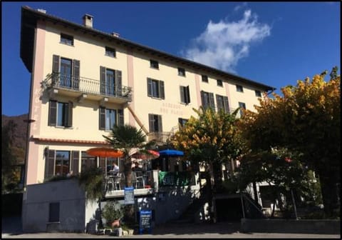 Salotto Brè - Bed & Breakfast charming rooms Übernachtung mit Frühstück in Lugano
