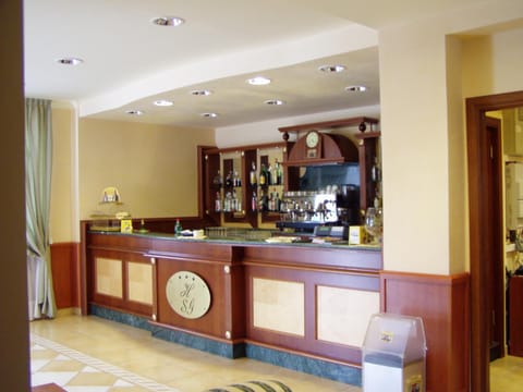 Lobby or reception, Lounge or bar