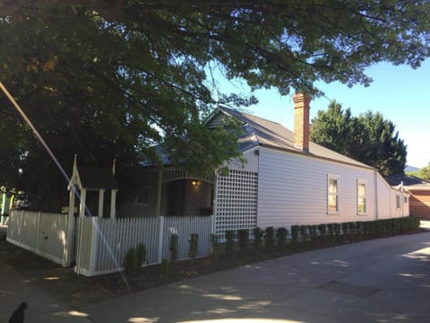 Magnolia Cottage Casa in Healesville