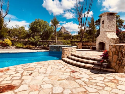 Mountain view, Pool view, Swimming pool