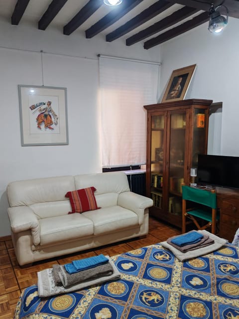 Studio Borgo Colonne Apartment in Parma