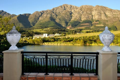 Balcony/Terrace, Garden view, Mountain view