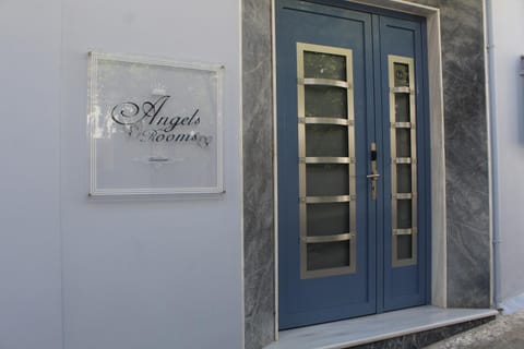 Facade/entrance, Property logo or sign