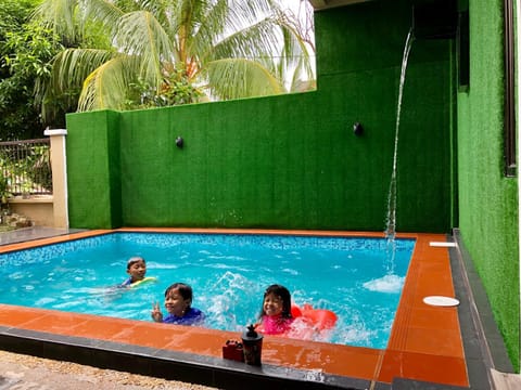 Suria 1 Homestay JB with Private Pool Urlaubsunterkunft in Johor Bahru