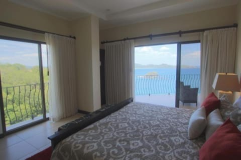 Playa Flamingo - 2 BR condo with great ocean views - FLAMINGO TOWERS 25 Casa in Playa Flamingo