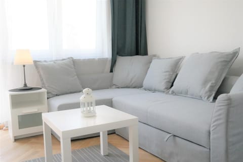 Bed, Living room, Seating area