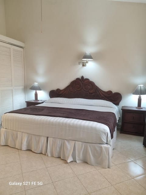 Delfin B&B Bed and Breakfast in Mesa Quemada