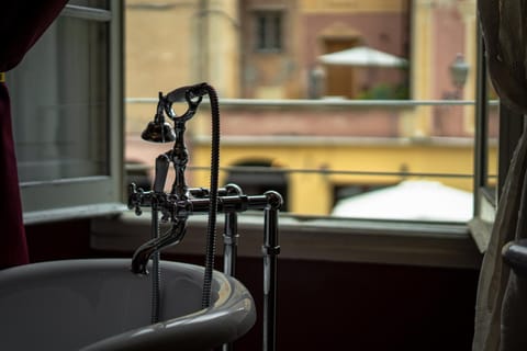 Bathroom, Balcony/Terrace, Bath