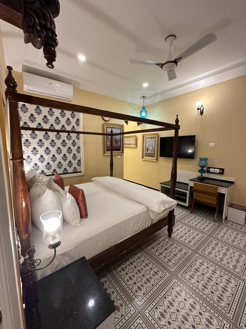 The Coral Court Homestay Vacation rental in Agra