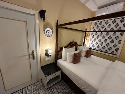 The Coral Court Homestay Vacation rental in Agra