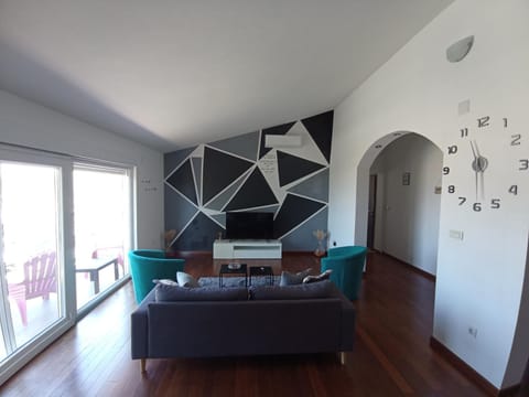 Penthouse apartment with a Great View Apartment in Podstrana