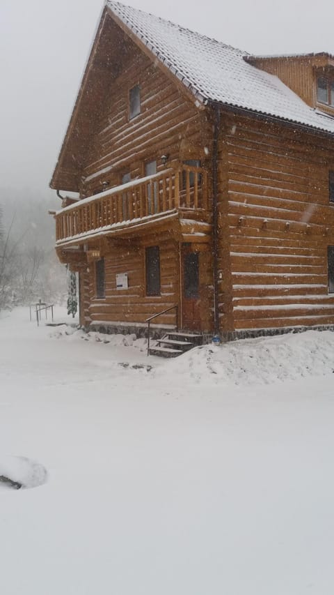 Property building, Winter