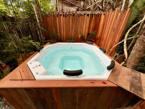 Hot Tub, Open Air Bath