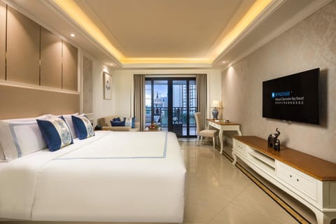 Wyndham Hainan Clearwater Bay Resort Hotel in Hainan
