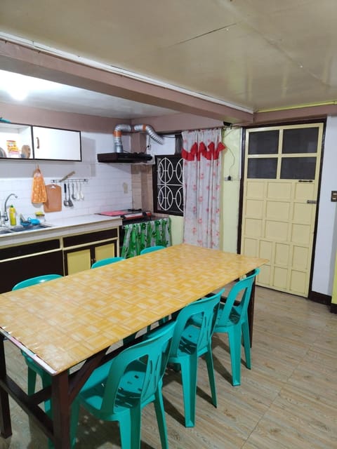 Zeb's Transient House and Tour Vacation rental in Baguio