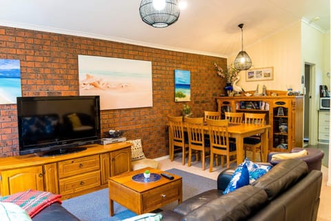 Holiday Home in the Heart of Anglesea Maison in Anglesea