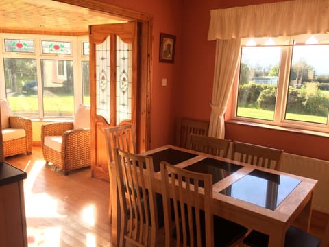 Spanish Point Armada Getaway Haus in County Clare