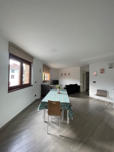 Living room, Dining area, Street view, Street view